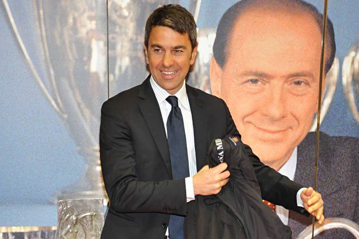 Billy Costacurta omaggia Silvio Berlusconi