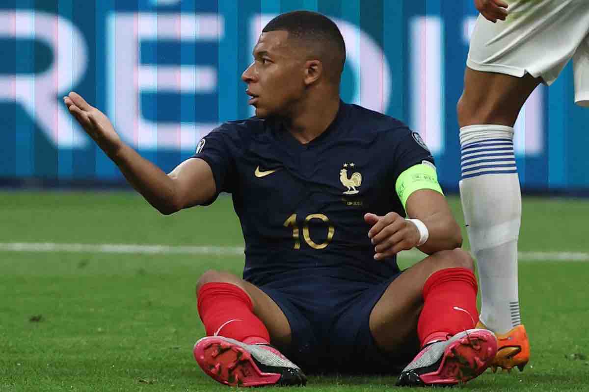 Mbappé in forse, il PSG può ripensare a Leao