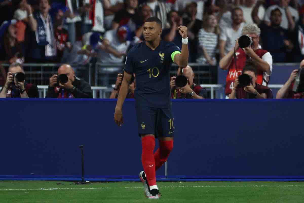 Mbappé si complica, il Real punta Vlahovic