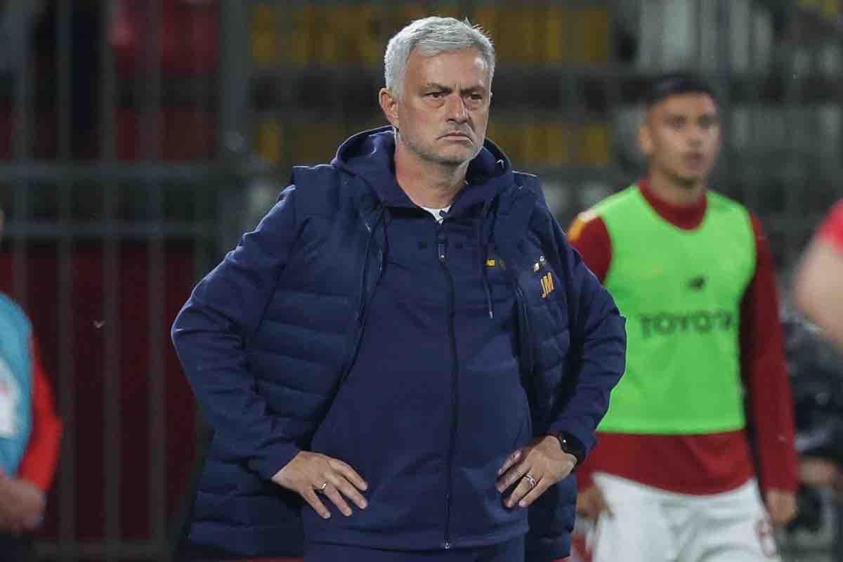 Mourinho vuole Ozan Kabak alla Roma